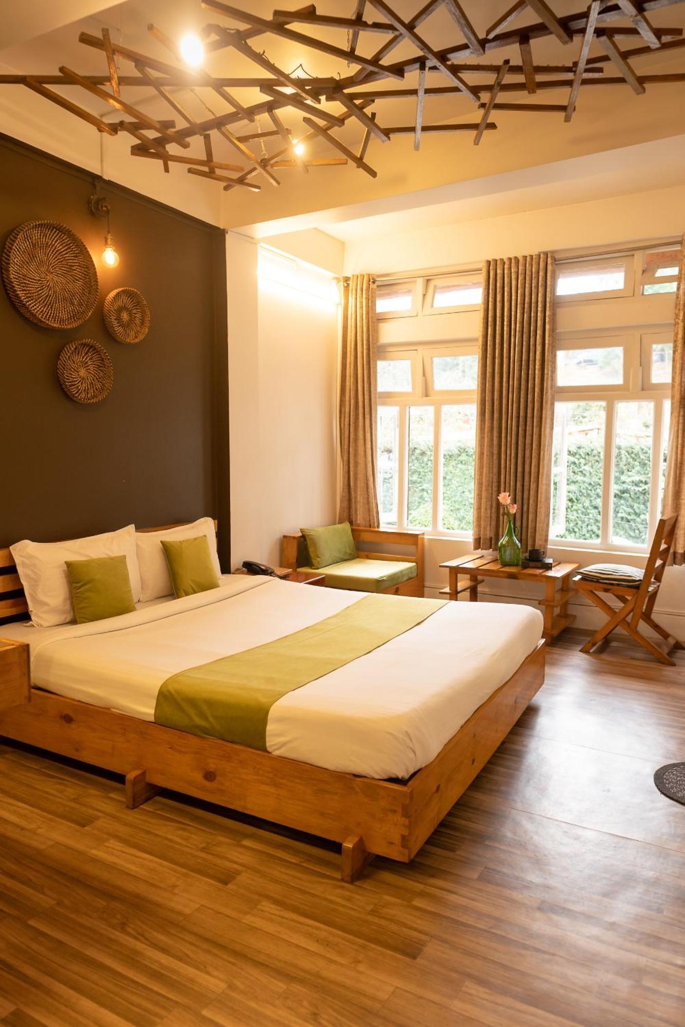 The Living Roof Hotel Shillong Bagian luar foto
