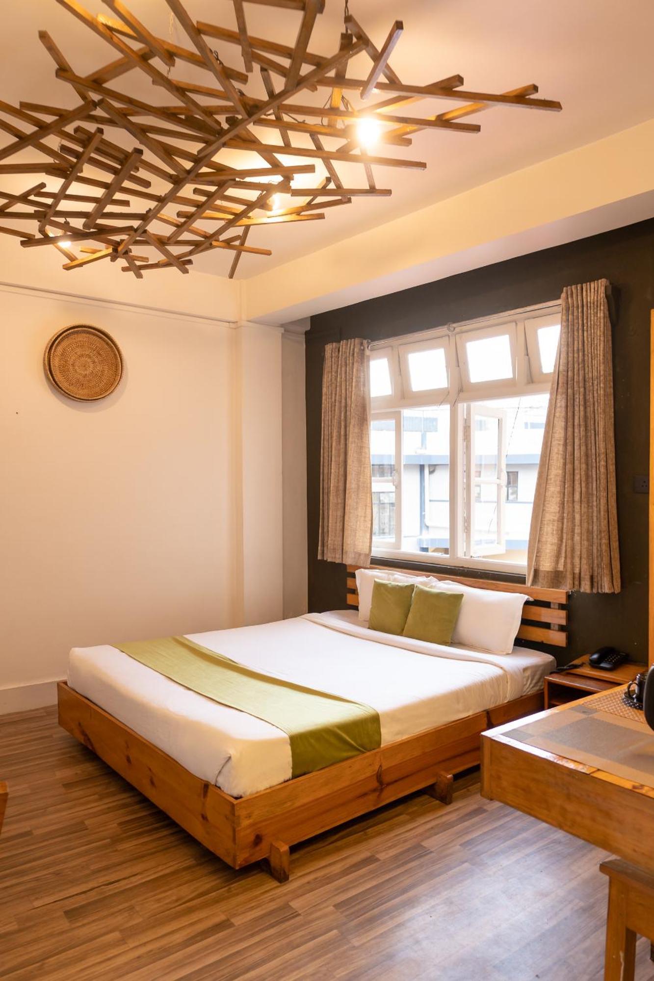 The Living Roof Hotel Shillong Bagian luar foto